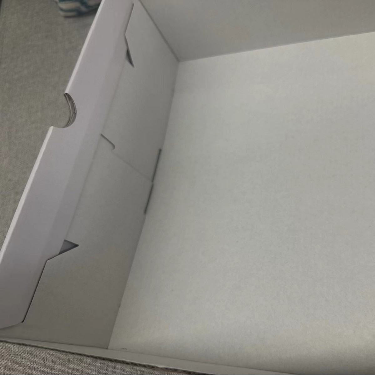 Expert Selection White Box Snow Boots Shoe Box High-Top Shoe Carton Semi-Finished Clamshell Corrugated Packaging Box Conjoined Box