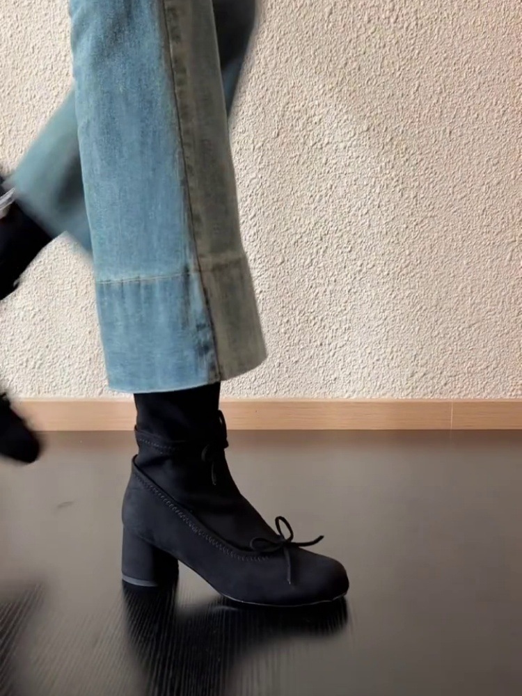 Sheepskin Version ~ Retro Ballet Style Thick Heel Slim Boots for Women 2025 Design Slimming Look Thick Heel Round Toe Versatile Short Boots