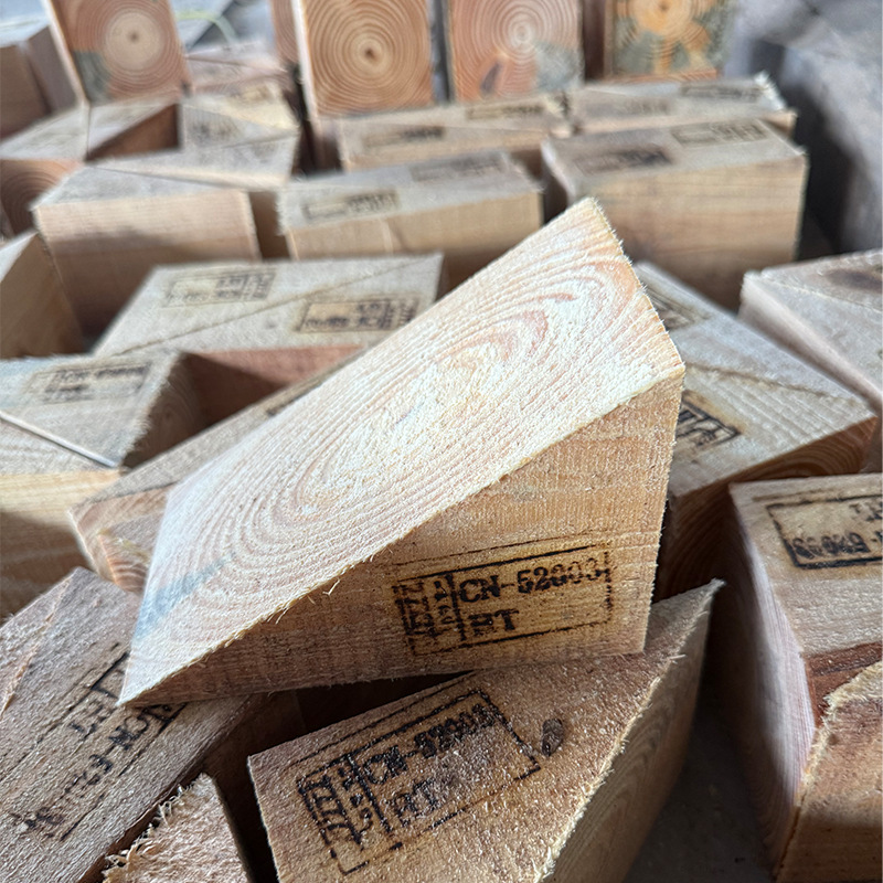 Manufacturer Customized Car Fumigation Triangular Wedge Container Fixed Solid Wood Stopper Large Truck Anti-Slip Wooden Wedge