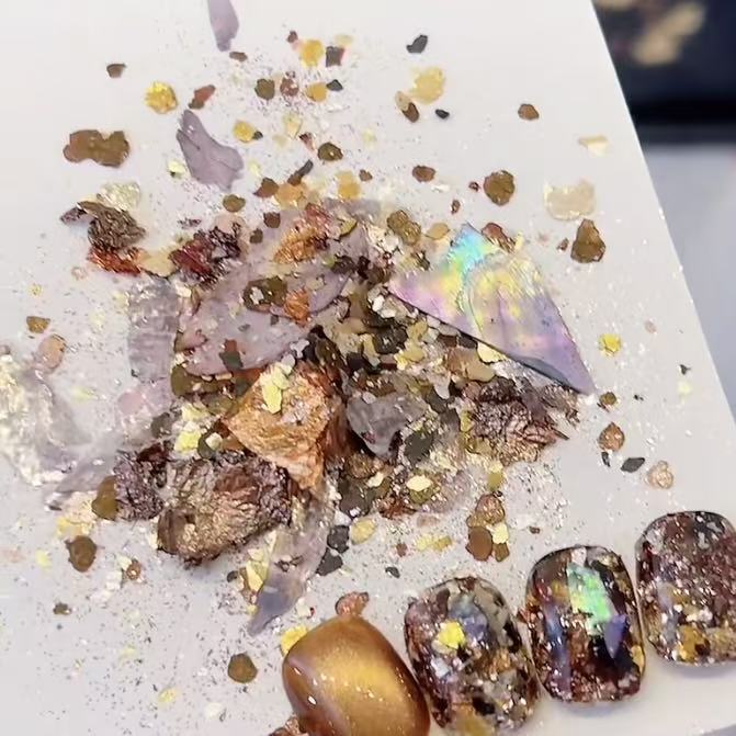 In-Stock Metallic Nail Art Mica Flakes Dyed Rock Flakes Real Stone Paint Floor Dyed Sequins Colorful Mica Glitter