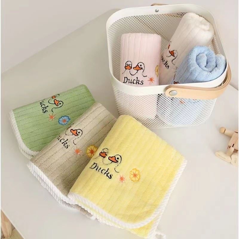 Children's Adult Warm Color Cartoon Soft Water Absorbing Fast Hair Not Easy to Lose Cute Duck Coral Fleece Drawdown Towel