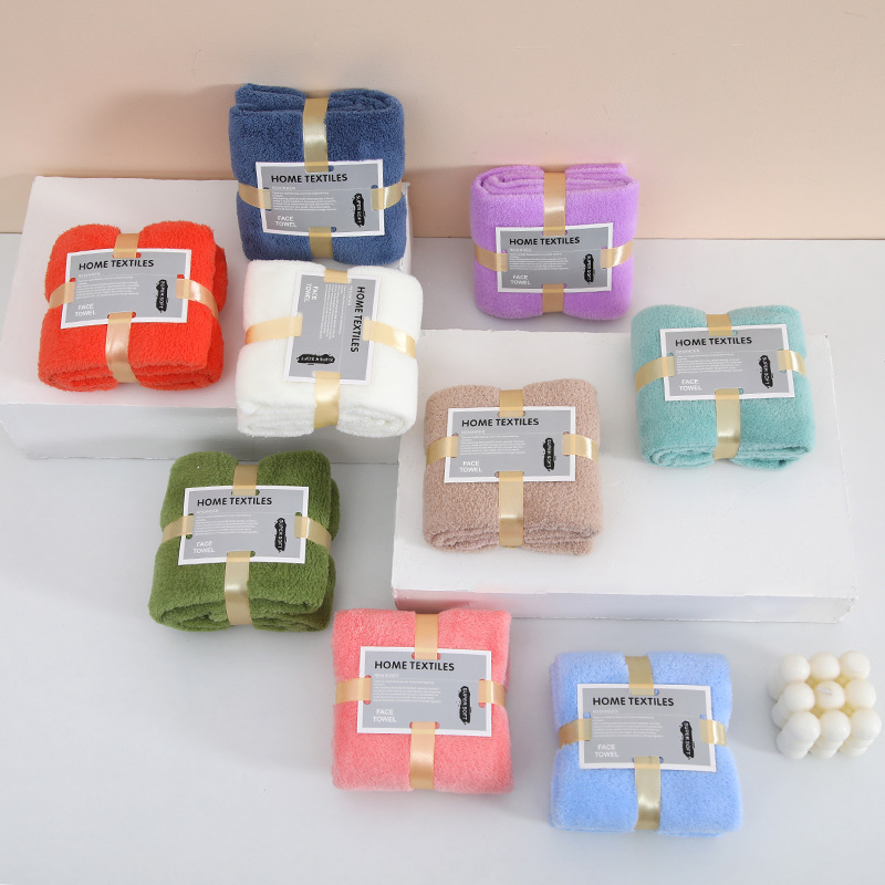 Wholesale coral fleece square tie card absorbent towel hand gift. Wedding wedding shop return gift. Company celebration creative gift