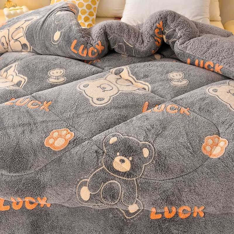 Nantong Home Textile Bedding 2025 New Ab Version Snowflake Velvet Lamb Velvet Winter Quilt Core Group Buying Wholesale