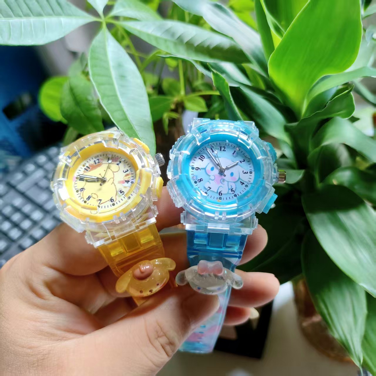 Детские часы мультяшные Sanrio Kurome светящиеся электронные часы для учеников начальной и средней школы цифровые указатели кварцевые часы