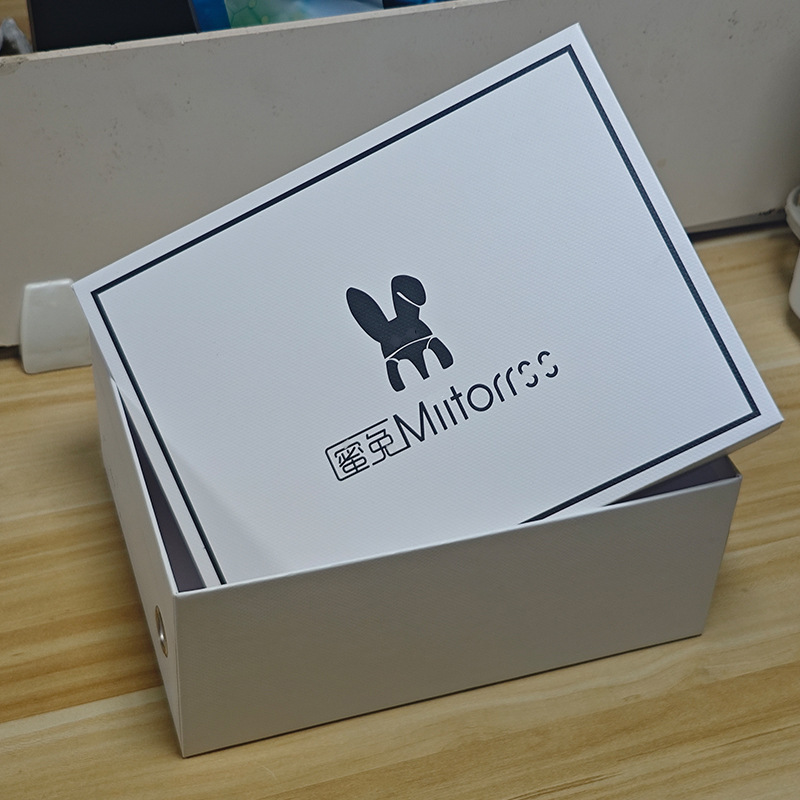 Factory wholesale high-grade shoe box empty box men's and women's shoe box packaging box high-grade white universal shoe box custom logo