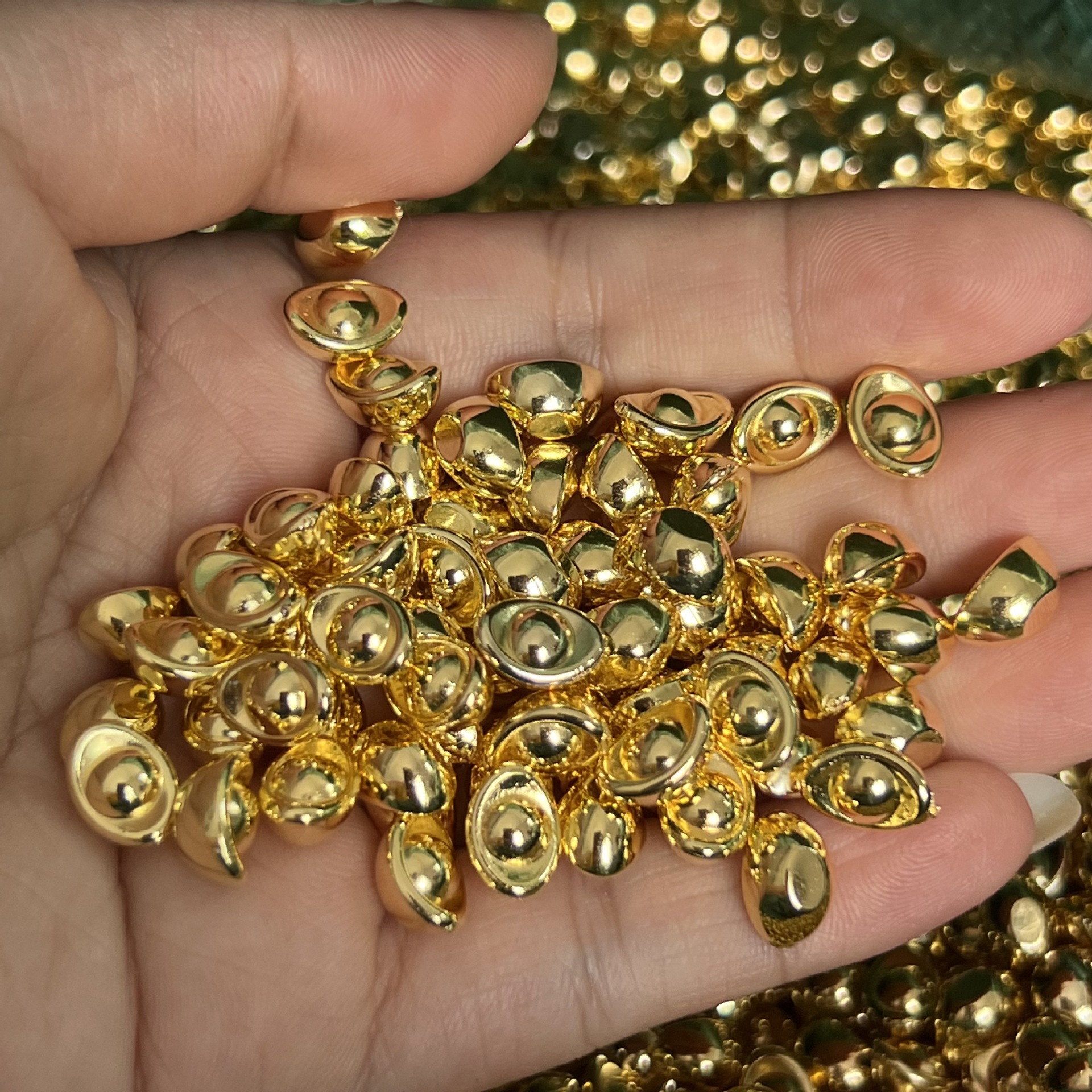 Environmentally Friendly Plastic Ingot, Imitation Gold-Plated Ingot Filling, Cornucopia, Hundred Blessings Tank, Photo Frame, Ingot Filling Ornaments