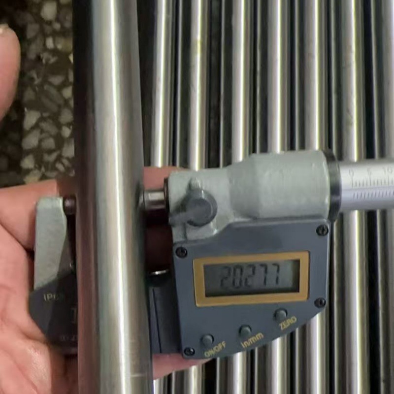 20Crmntih Gear Steel Round Black Leather Rods and Plates Are Available in Stock and Can Be Cut to Zero Specifications