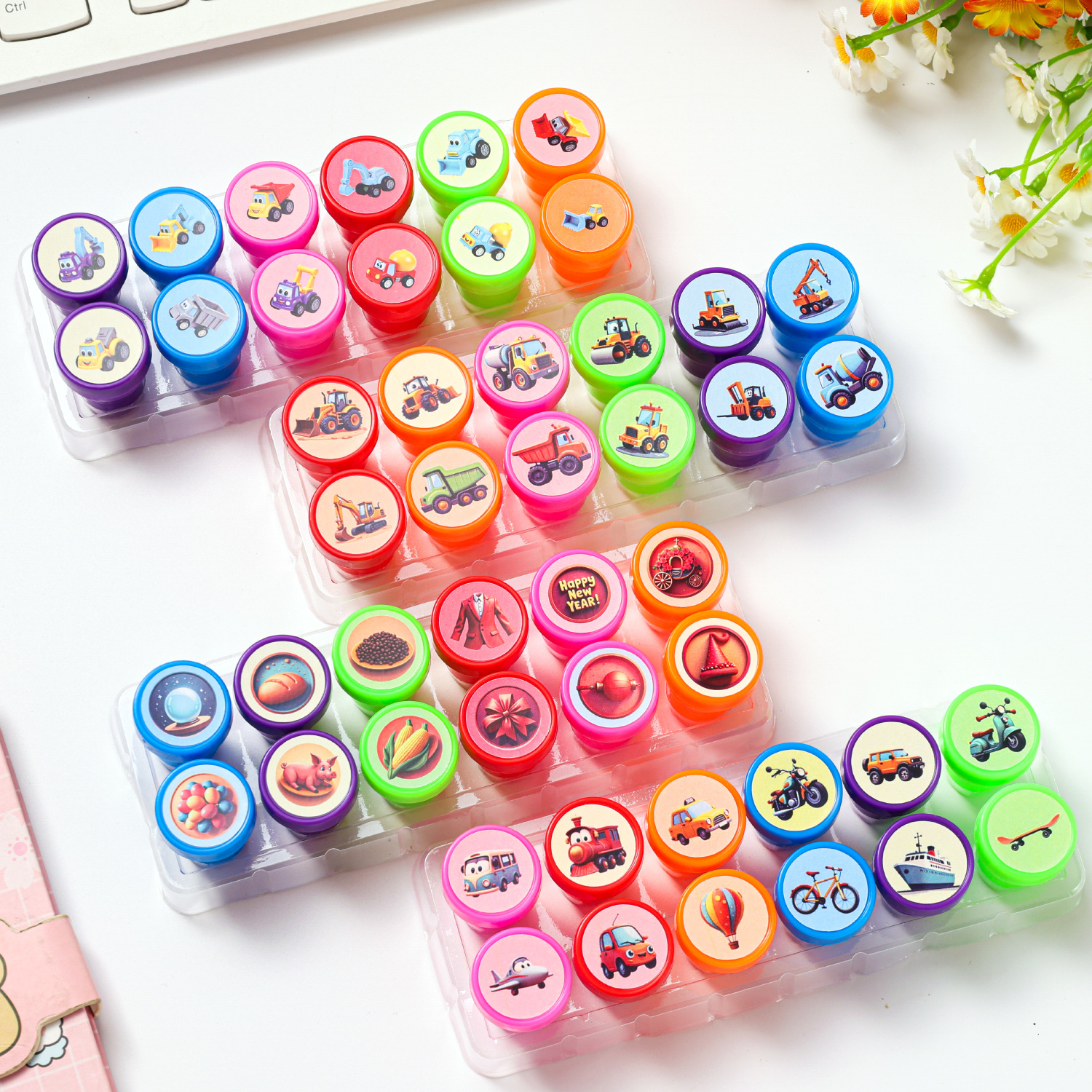 Christmas, Halloween and Other Holiday Elements Stamps, Interesting Cartoon Children's Stamps