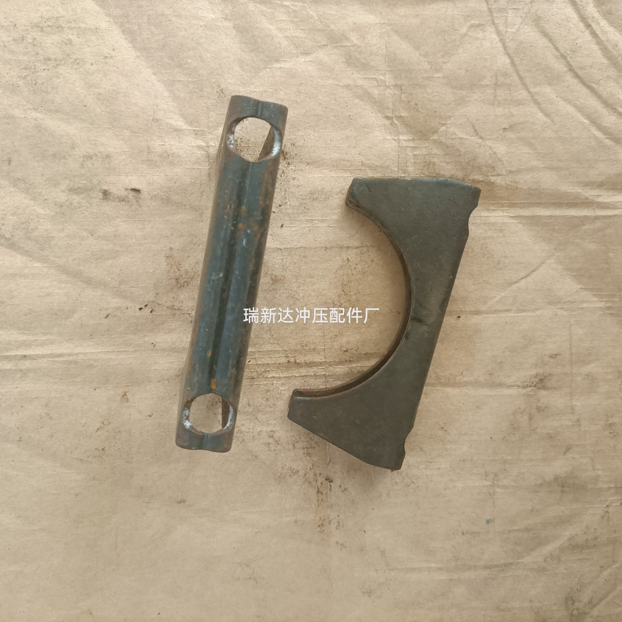 Curved Spring Clip for Wire Crimping, Arc-Shaped Steel Spring Clip, Tube Positioning Buckle Accessory, Hardware Stamping Part