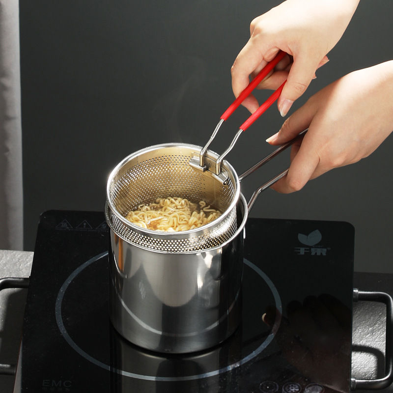 Cross-Border Deep Fryer, Household Small Fryer, Oil-Saving Noodle Cooker, Oil Pan, Skewer Frying Pan, Non-Coated Fryer, Small Deep Pot Wholesale
