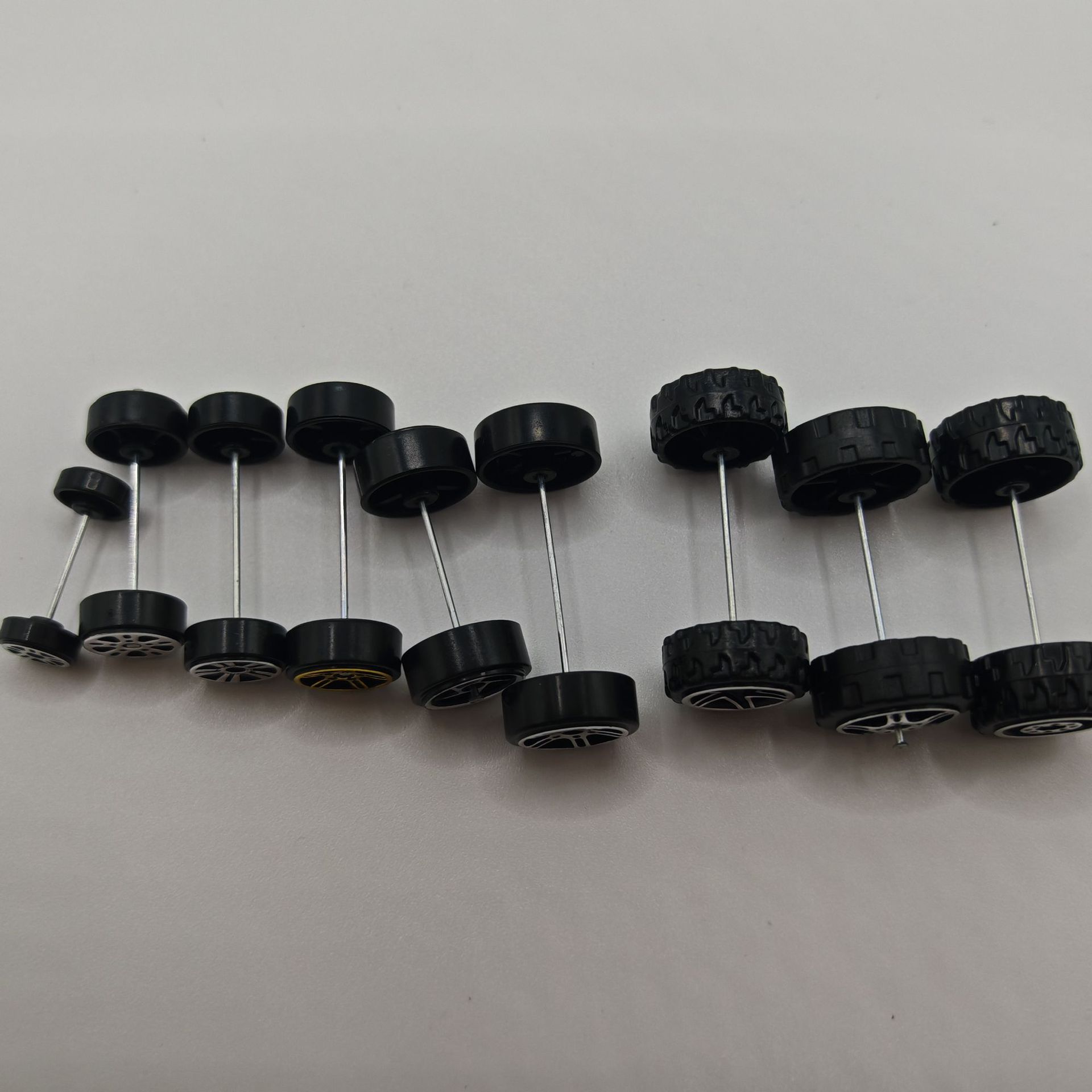 Car Tire Rubber Toy Model Accessories Plastic Alloy Car Modified Wheel Hub Remote Control Car Artificial 1:10 Car Tire