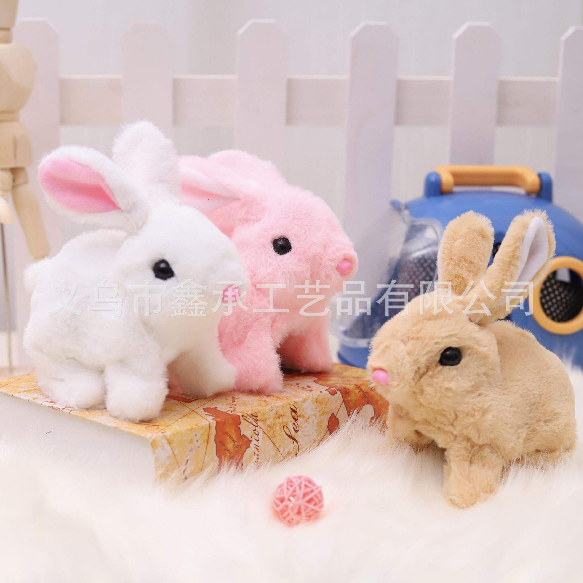 Производитель искусственных плюшевых кроликов, электрических собак, различных детских игрушек, щенков, которые могут ходить и лаять, игрушечных собак на заказ