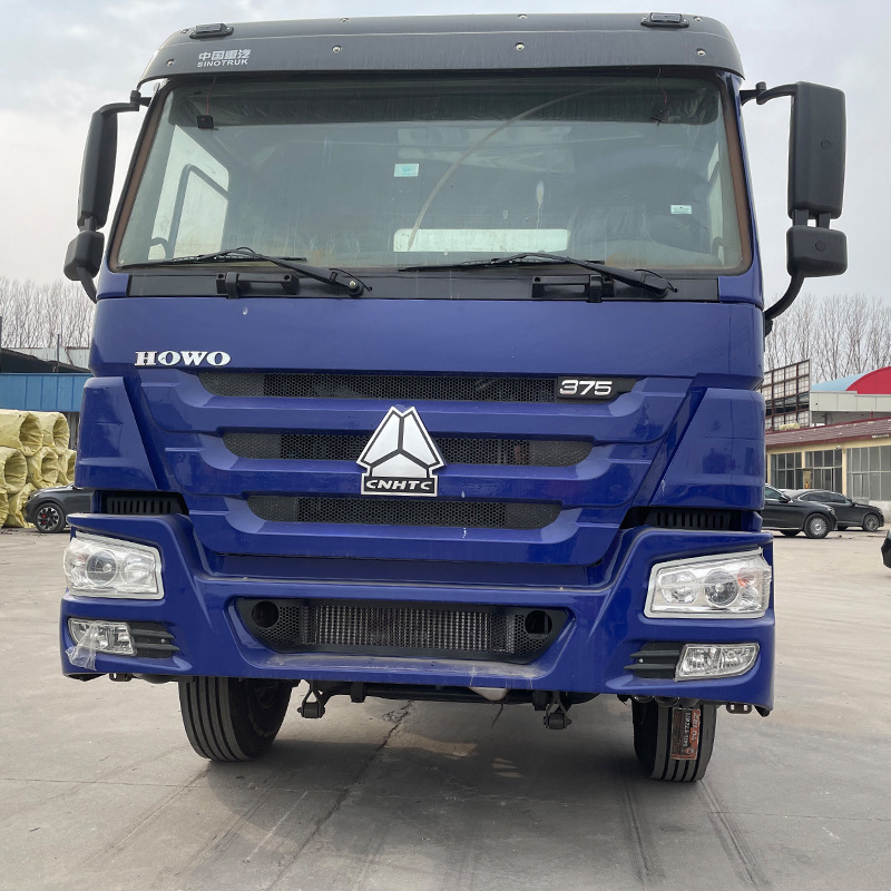 Rear Eight-Wheel Howo Tractor Head for Sale, Double-Axle Semi-Trailer Tractor Head, 380 Horsepower Freight Truck Head