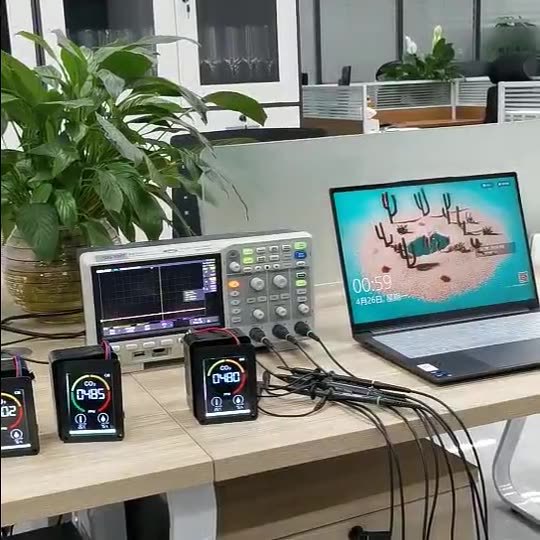 5-in-1 Carbon Dioxide Detector Formaldehyde Tvoc Pm2.5 Temperature and Humidity Air Quality Portable Formaldehyde Detection