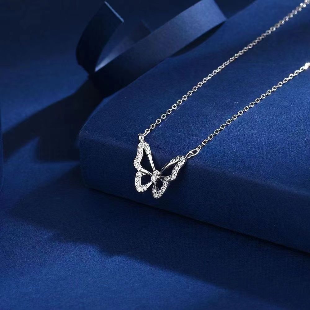 Hollow Sparkling Diamond Butterfly Necklace, Chinese Valentine's Day Gift for Girlfriend and Best Friend, Practical and Thoughtful Birthday Gift