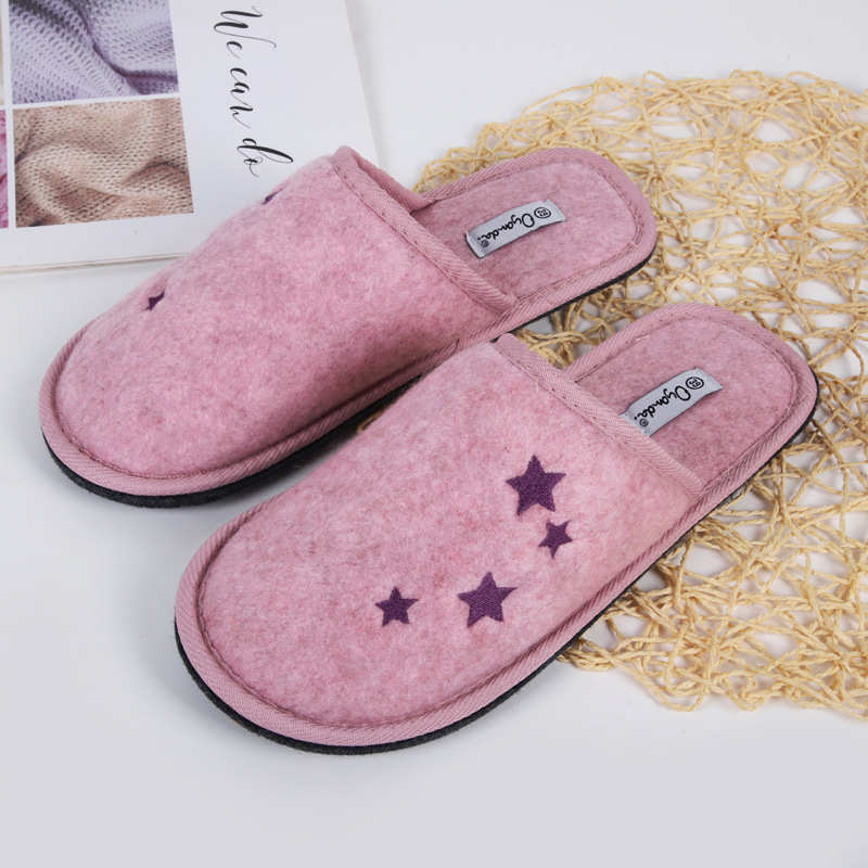 Source Factory Produces and Exports European Felt Cloth Slippers Non-Slip Warm Indoor Cotton Slippers