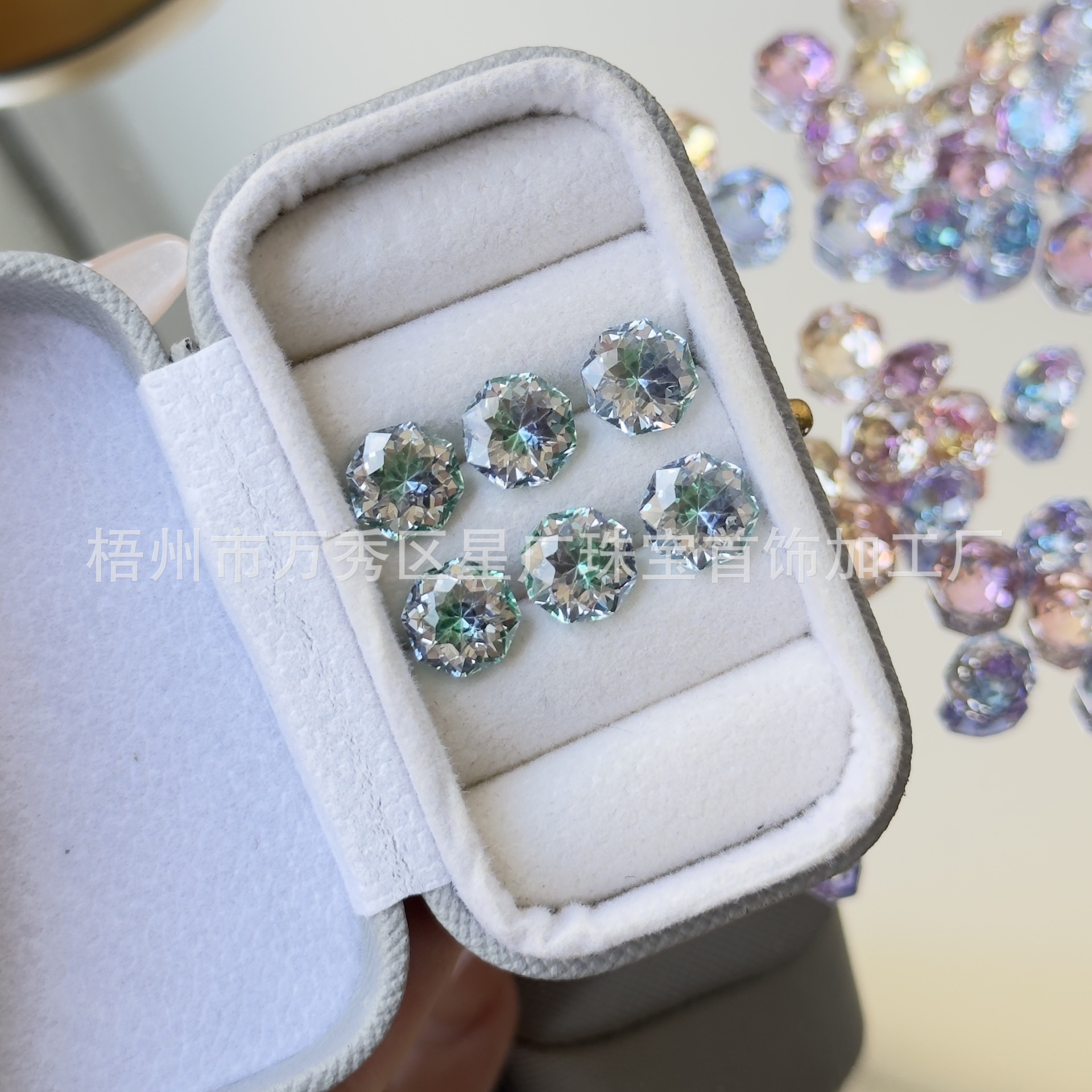 Colorful Coated Gradient Sandwich Bouquet Cut Loose Stone Ear Bone Stud Earrings Raw Stone 5A Zircon