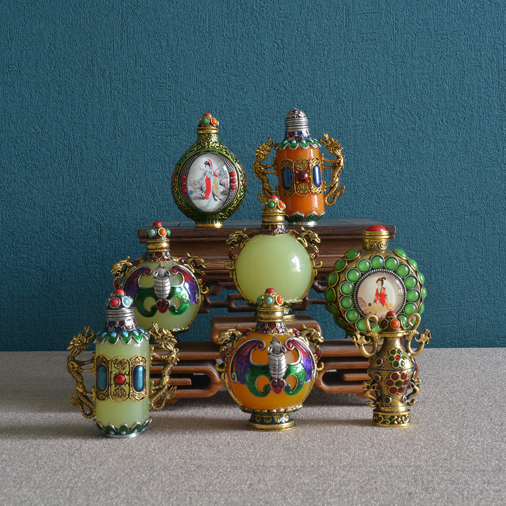 Mid-Retro Decorations, Snuff Bottles, Ornaments, Antique Crafts, Gifts, Cloisonné Painted Inlaid Luminous Stones