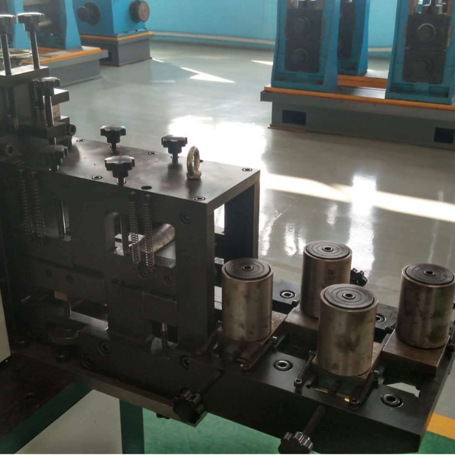 Desktop Metal Cold Rolling Embossing Machine, Electric Hydraulic Iron Forging Machine, Fully Automatic Square Tube Rolling Forging Machine