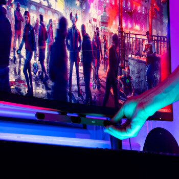 Tobii Tobii Eye Tracker Installation Kit Curved Bracket and Metal Plate Mount