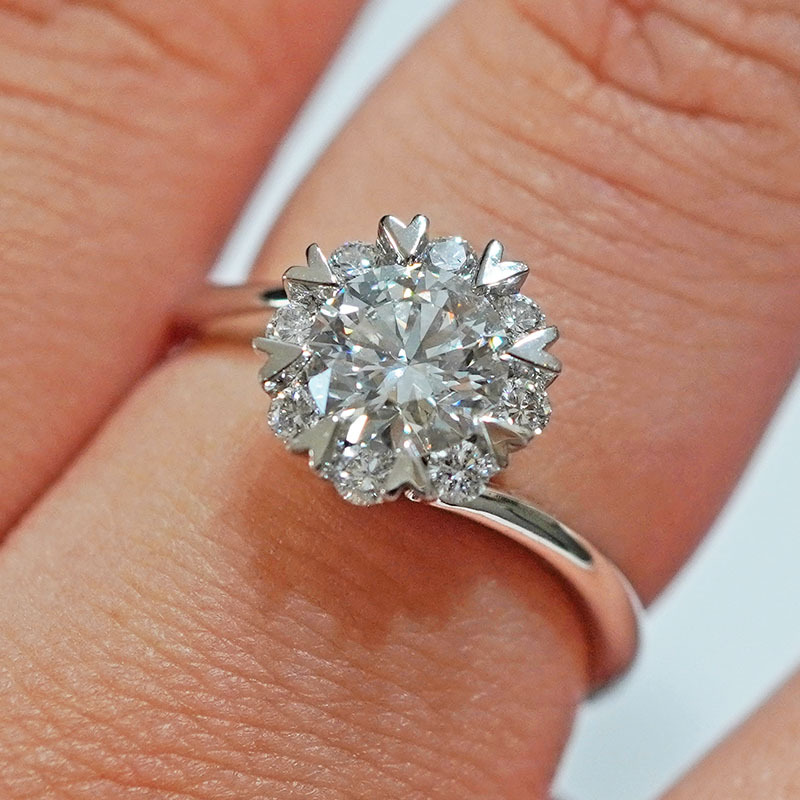 Pt950 Platinum Cultivated Diamond Ring for Women Heart-Shaped Petal-Shaped Wedding Proposal Star-Shaped Surrounding Setting