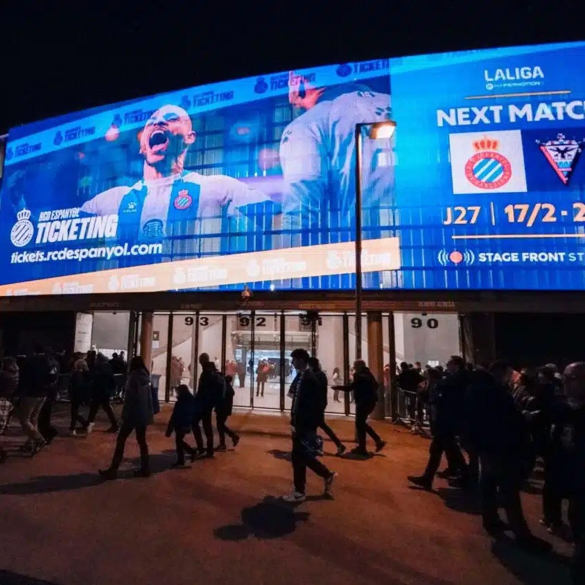 Outdoor Door-Mounted Led Display Screen, High-Definition Waterproof Wall-Mounted Digital Advertising Screen, Commercial Large Screen with High Brightness and High Resolution