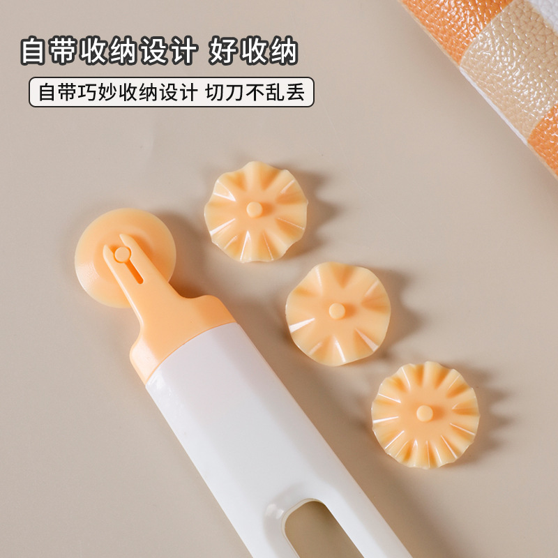 Cross-border roller cutter pizza knife pattern cutter dough dough crust cutter pattern modeling knife kitchen gadget