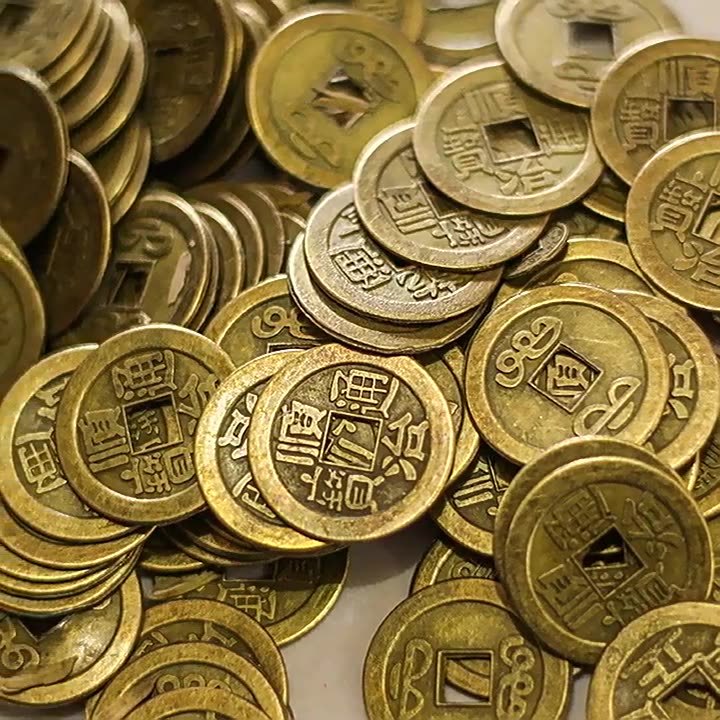 Монеты из цинкового сплава Пять Императоров Оптовая продажа Антикварные сплавные большие медные монеты Металлические имитации медных монет династии Цинь Розничные большие монеты