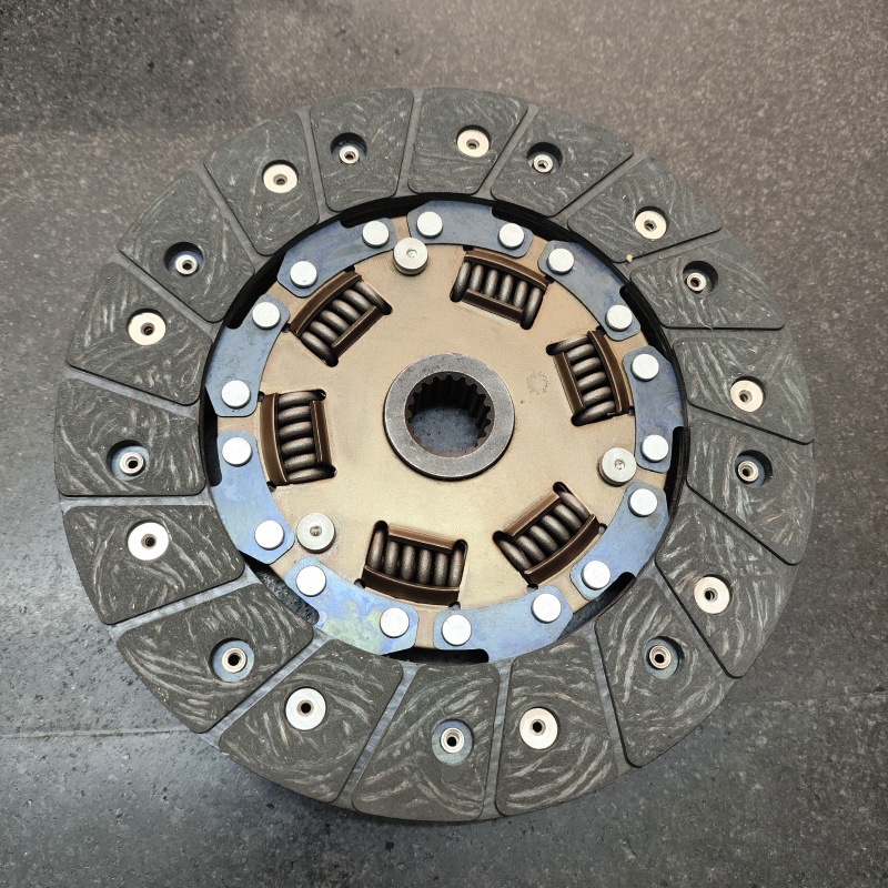 Suitable for Suzuki Cabpuccino SX306 F6A clutch plate 22400-78A80 SZD048U