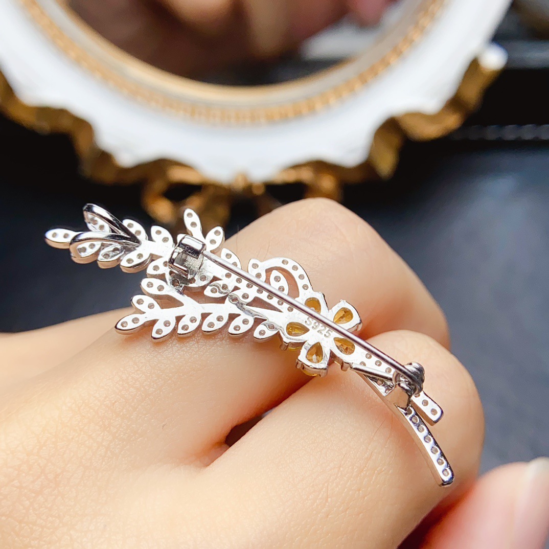 New natural yellow blue treasure brooch S925 silver inlaid main stone 3*4mm Joker net red explosions women's jewelry wholesale