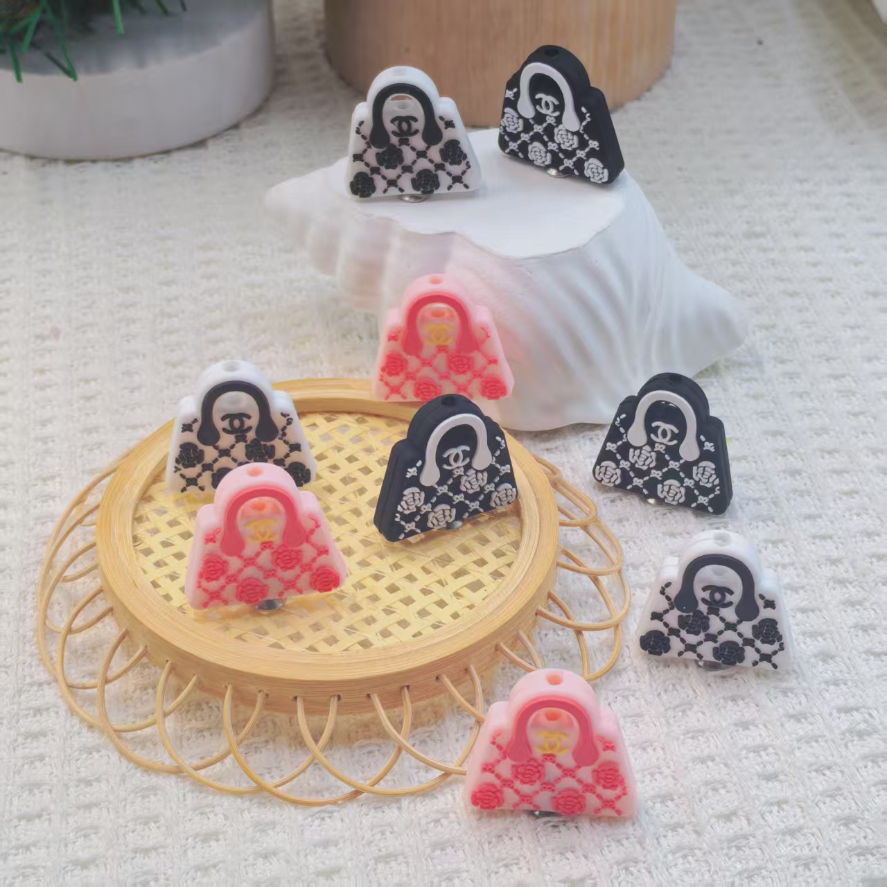 Кросс-бордерные бестселлеры новые продукты большие бренды силиконовые мультяшные бусины оптовая продажа DIY силиконовые бусины