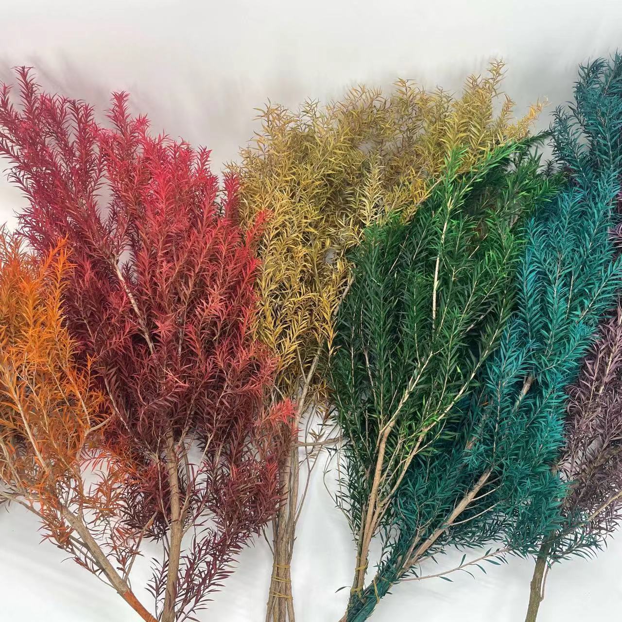 Сохраненные цветы золотого многослойного слоя, сохраненные цветы и листья, букеты из золотого многослойного слоя с материалами, цветочные композиции и декор, оптовая продажа с фабрики Юньнань