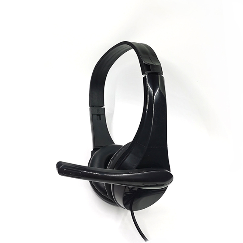 Cross-border 688 headset wired folding electric piano sports gift game mobile phone headset wholesale foreign trade