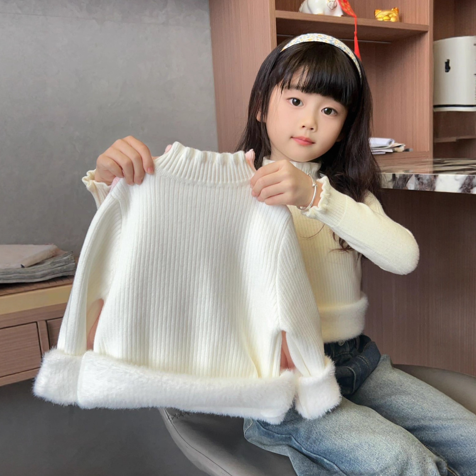 Детская трикотажная кофточка с флисовой подкладкой и кружевным воротником в корейском стиле