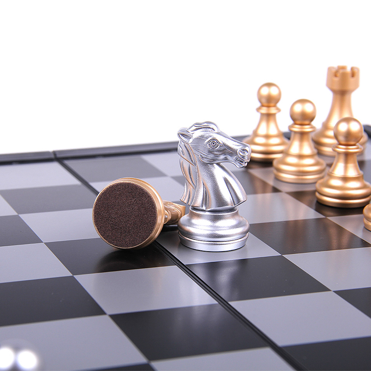 UB authentic gold and silver magnetic chess foldable board chess game toy chess