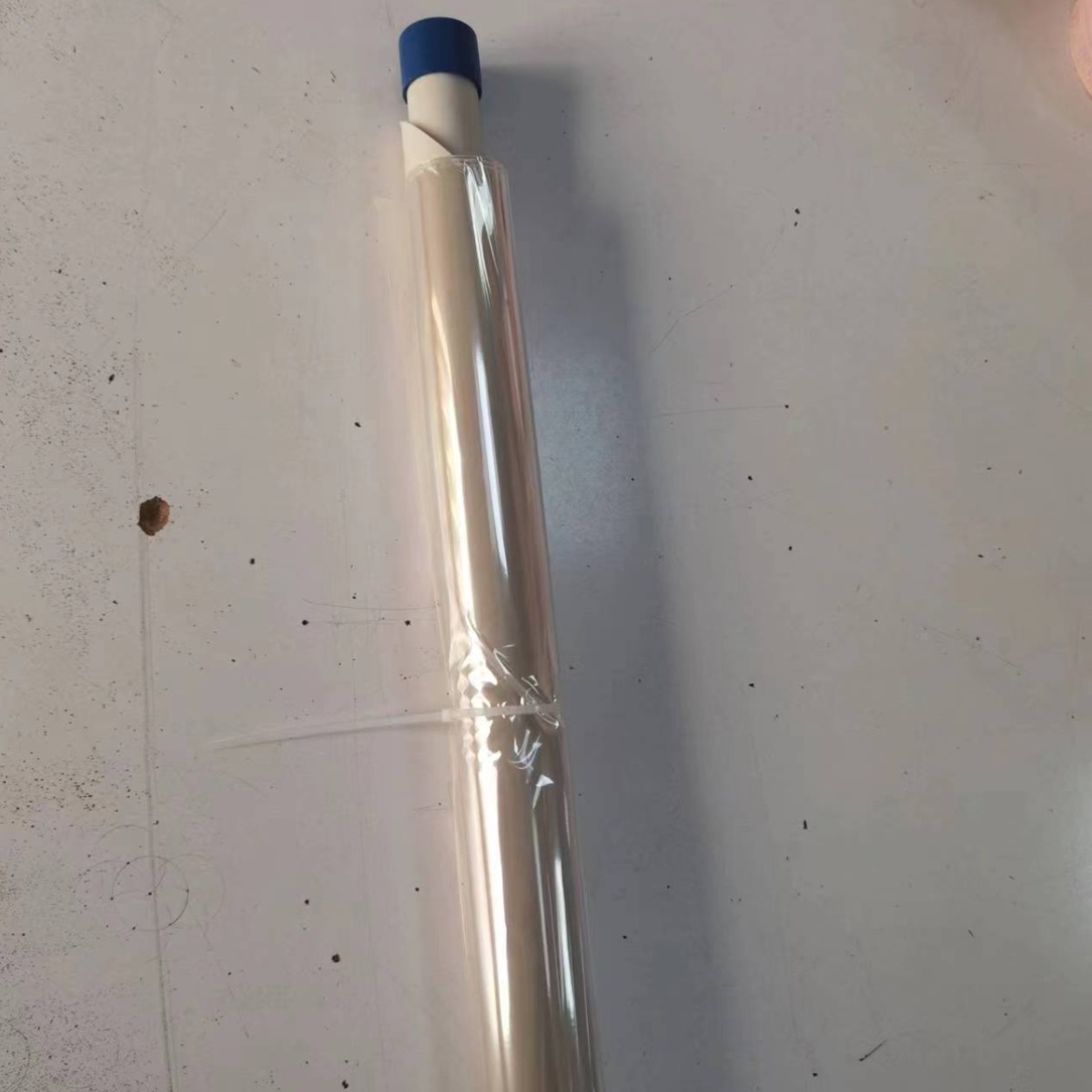 Self-filled velvet tube