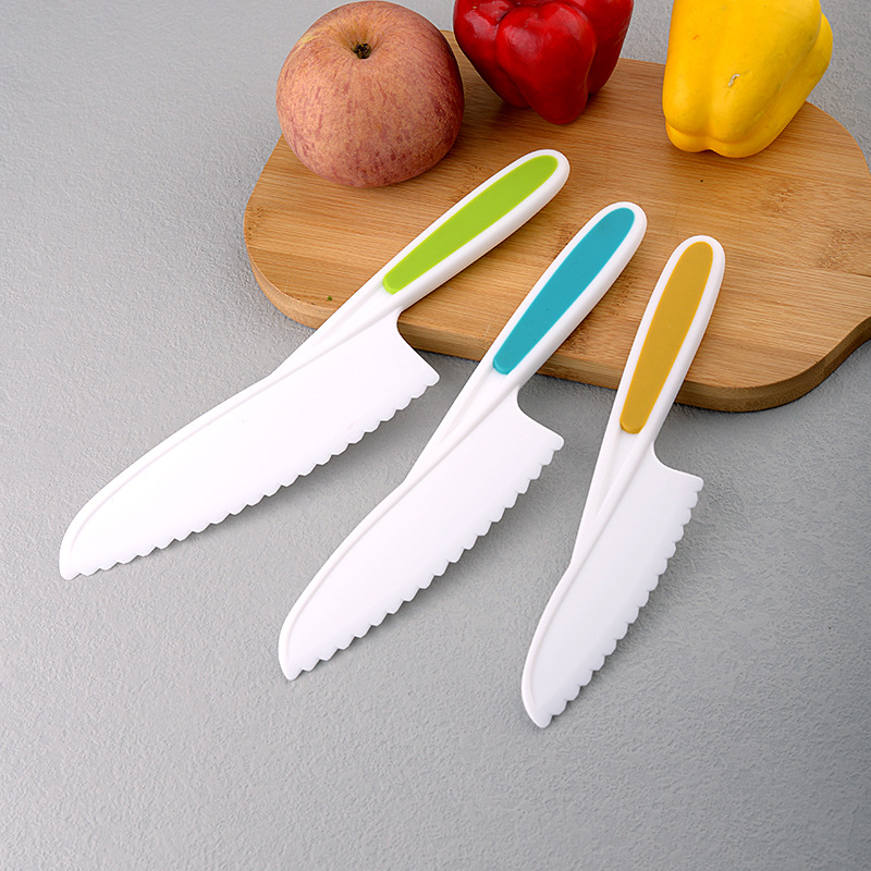 Children's knife suit does not hurt hands chopping board knife early education children's plastic fruit knife suit toy wooden knife