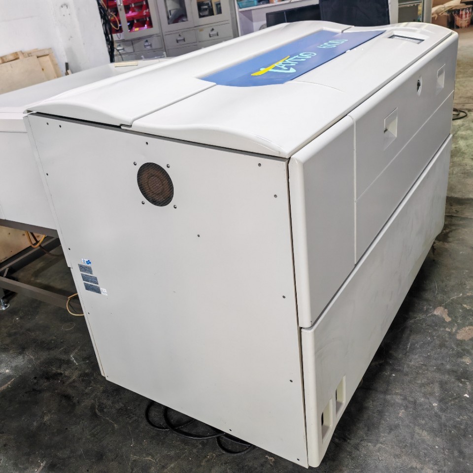 Photo Typesetting Machine, Light Painting Machine, Ctp Direct Plate Making Machine, Mesh Screen Knife God 6120