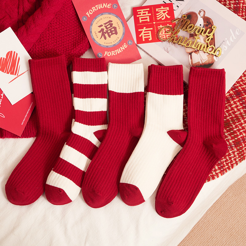 Benmingnian red socks for men and women New Year socks autumn and winter tube socks for women New Year red socks red stockings wholesale