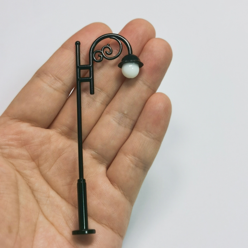 The Miniature Ornaments Will Not Light up [Metal Integrated Solid Street Lights] No Fear of Bending or Painting, Micro Landscape Model