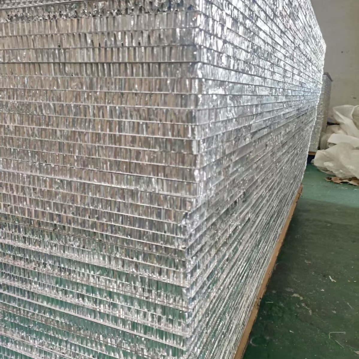 Honeycomb Large Panel Glue-Free Aluminum Honeycomb Panel Integrated Ceiling Living Room Dining Room Kitchen Bathroom Aluminum Gusset Ceiling Material