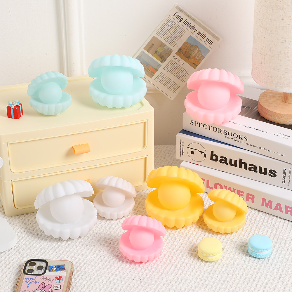 Ins Internet Celebrity Hot Selling Creative Nightlight Simple New Shell Lamp Bedroom Eye Protection Soft Light Bedroom Luminous Ornaments