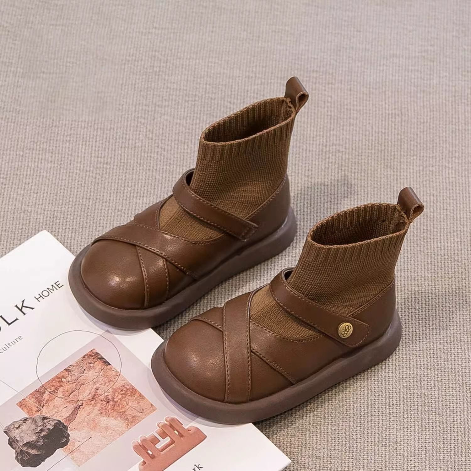 Girls' Short Boots 2025 New Spring and Autum Kidsren's Boots Girls' Socks Boots British Autum Little Girls Princess Shoes