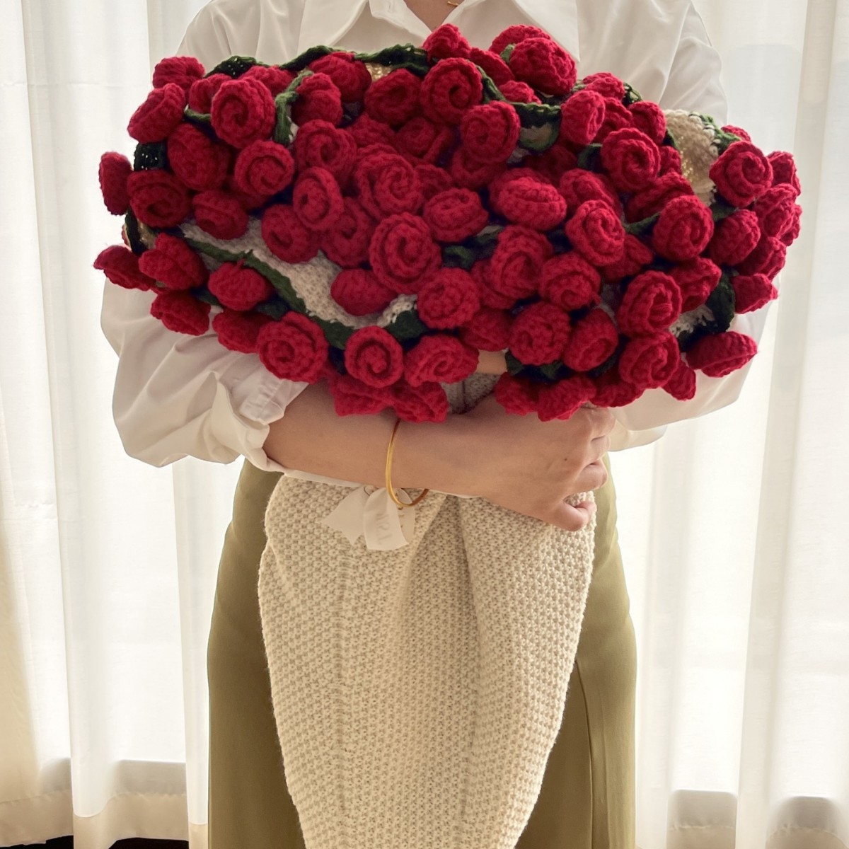 Rose Bouquet Blanket Finished Eternal Flower Nap Blanket Hand-woven Decorative Blanket Vintage Blanket Factory Outlet