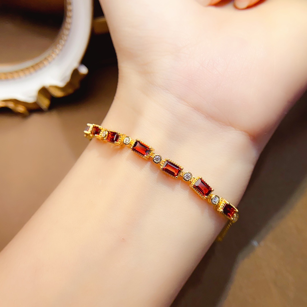 Factory Wholesale Popular Natural Sapphire Brooch S925 Silver Inlaid Main Stone 3*3 Hot Selling European and American Drop Shipping