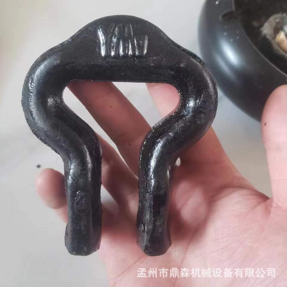 Coking accessories --- scraper chain lock clip