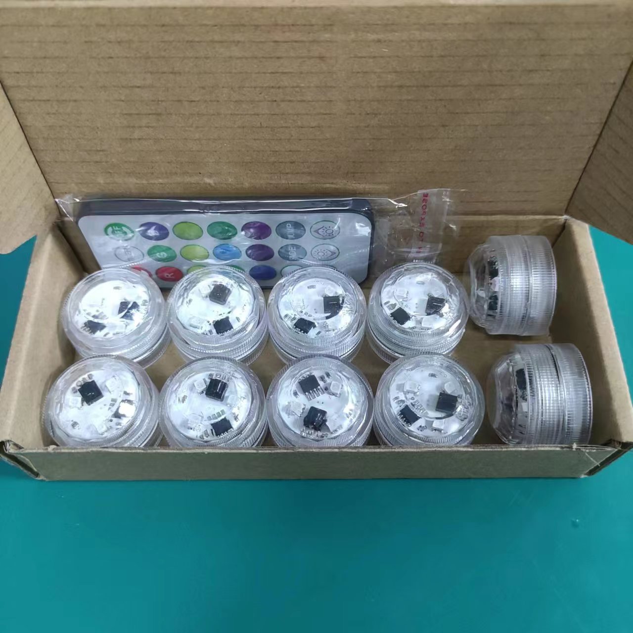 Factory sale LED remote control diving fish tank light atmosphere toy light bath light landscape light vase light candle light