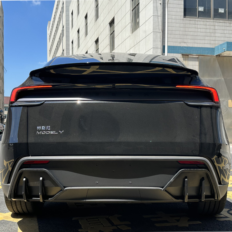 Suitable for Tesla's New Model Y, the New Model Y Rear Lip Small Surround Rear Spoiler Is Installed Without Damage