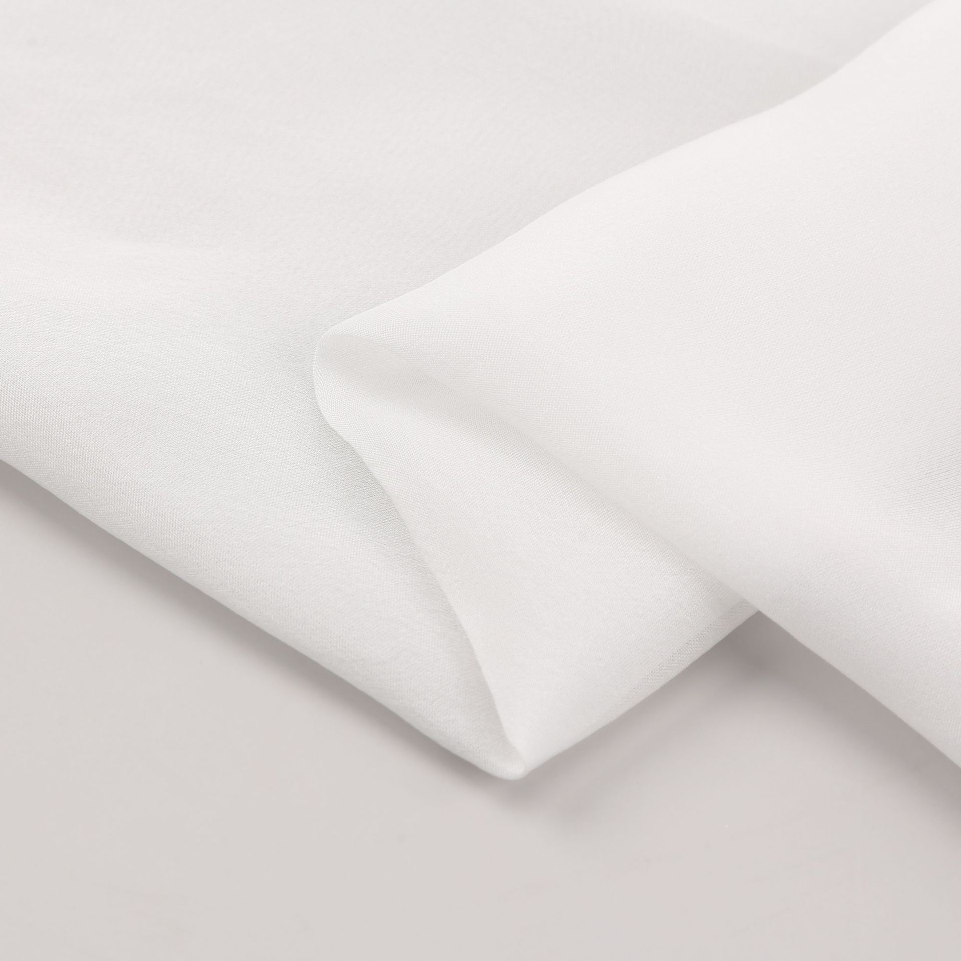 8mm Silk Chiffon 100% Natural Silk Lightweight Clothing Fabric Manufacturer in Stock Soft Clothing Fabric