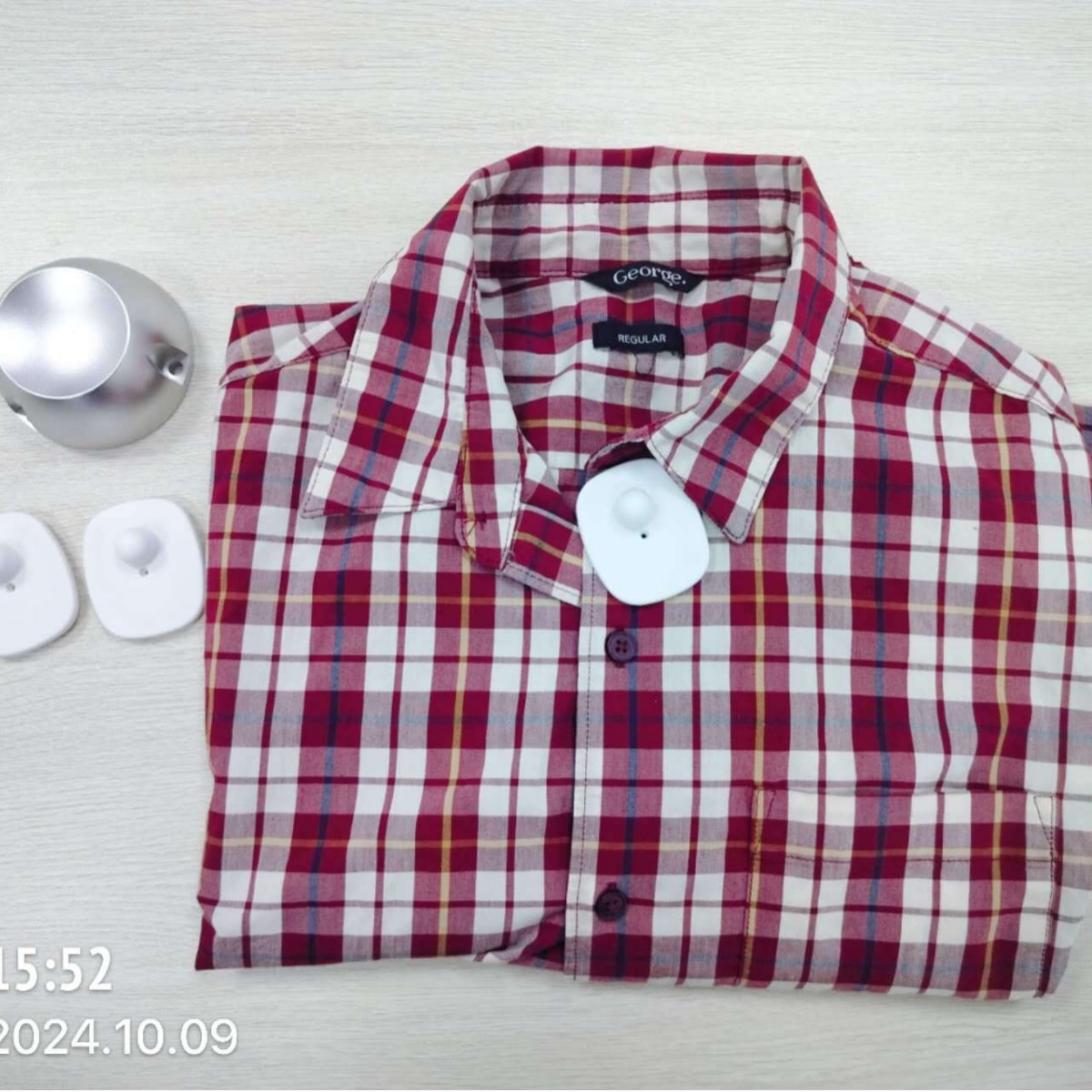 Rf Anti-Theft Magnetic Buckle Clothing Supermarket Anti-Theft Nail Buckle Black and White Small Square Clothing Anti-Theft Hard Tag Wholesale Discount